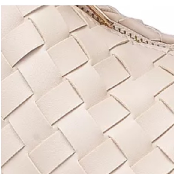 🔥🔥NEW URBAN EXPRESSIONS CARMINA WOVEN KNOT BAG IN CREAM - Picture 3 of 3